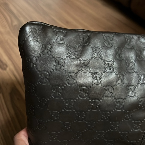 A 241 - π―% authentic Gucci crossbody bag - Picture 12 of 15